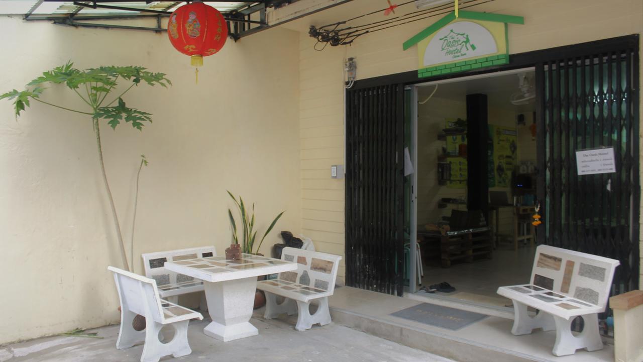 The Oasis Hostel Chinatown (Adults Only) Bangkok Exterior photo